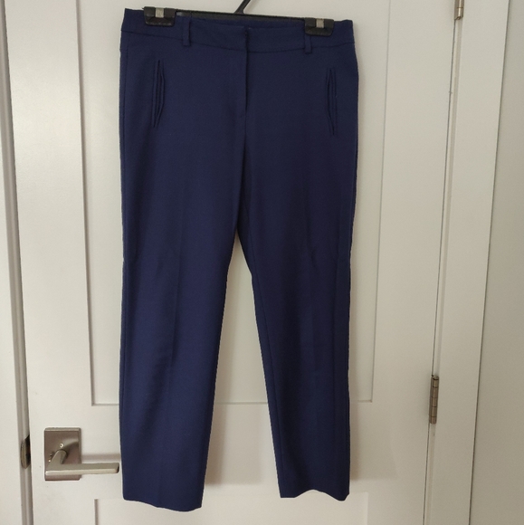 RW&CO. Mid Rise Slim Leg Cropped Navy Ankle Pants - Picture 5 of 8